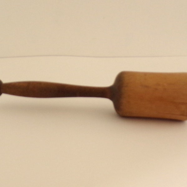 Turned Wood Potato Fruit Masher Muddler Pounder Pestle Unusual Shape