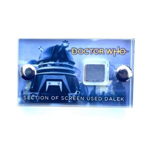 Doctor Who - Sección de Dalek usado en pantalla de la mini exhibición de Revolution of the Daleks.