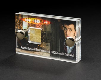 Doctor Who TARDIS Roundel Display: 10th Doctor Console Room Relic.