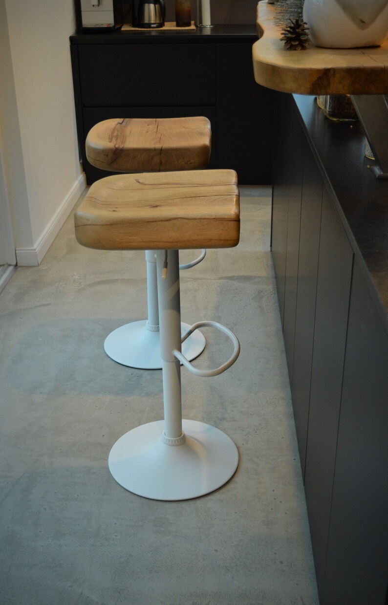 2 höhenverstellbare Barhocker aus Holz für die Küche | Etsy