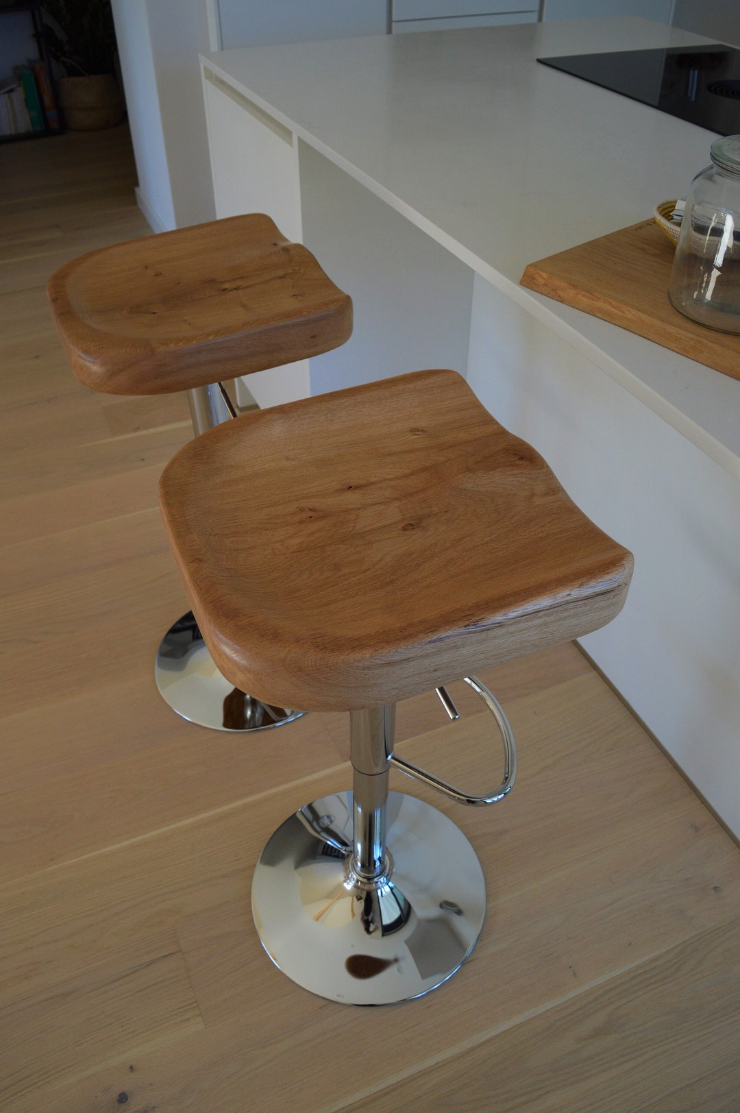 Swivel Oak Wood Bar Stools, 32 Inch Height Adjustable Bar Stool, Chrome