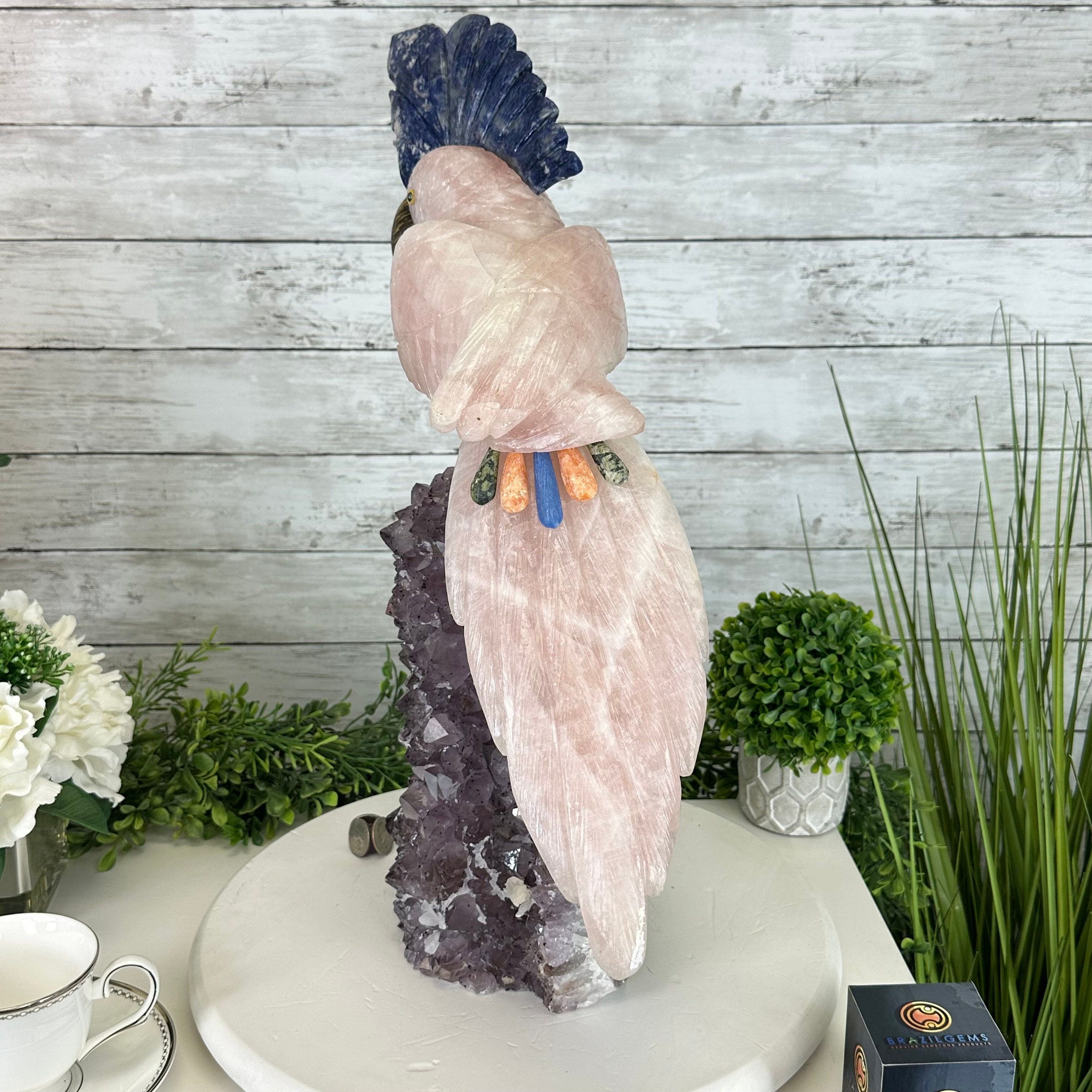 オウムのアメジスト彫刻 ☆優雅な佇まいの守護鳥☆美しきラベンダーカラーの彫刻美☆花