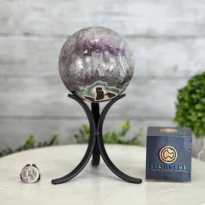 Druzy-amethistbol op metalen standaard, 3,8 pond en 8,7" hoog #5630-0058 van Brazil Gems®