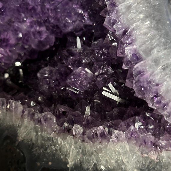 ブラジル産アメジストカテドラル（特級品質）、重さ18.1ポンド、高さ