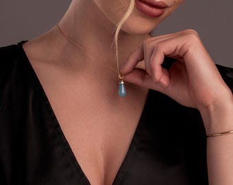 プリズムシェイプの天然宝石 18K ゴールドメッキネックレス（ブラジル