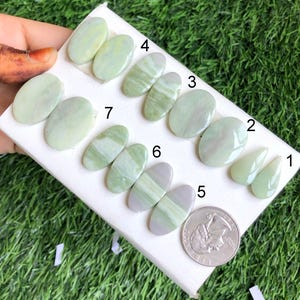 Par de brincos de serpentina cabochão, lindos pares de pedras preciosas de serpentina para fazer brincos, cabochão feito à mão, cristal de proteção, lote 145