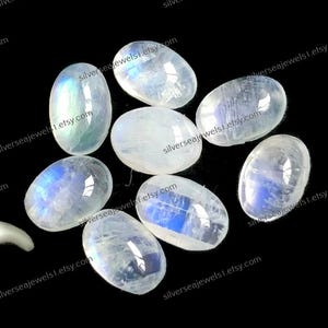 Regenboogmaansteen groothandel 8-delige veel cabochon, 4 x 6 mm ovale vorm Fantastische kwaliteit maansteen edelsteen voor het maken van sieraden, helende edelsteen