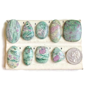 Ruby fuchsiet cabochon, fantastische kwaliteit robijn fuchsiet edelsteen voor het maken van sieraden, handgemaakte cabochon, losse edelsteen LOT-24