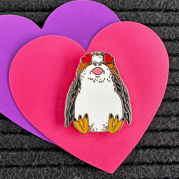 Lovey Heart Eyes Porg Hard Enamel Pin