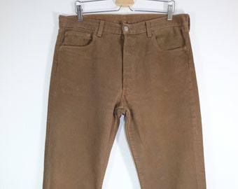 dark brown levi jeans