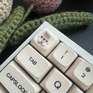 Porte-clés tulipe miffy lapin blanc en argile pour claviers mécaniques