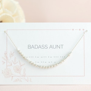 Badass Tante Morse-Code-Halskette, Muttertagsgeschenk für Tante, Tante, Patin, Geschenk von Nichte oder Neffe, Baby-Schwangerschaftsankündigung