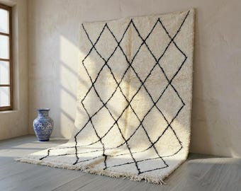 Black and White Beni Ourain Rug, Moroccan Wool Diamond Pattern Rug