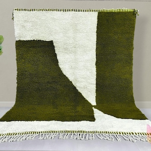 Beni Ourain Moroccan Rug – Olive Green and White Wool, Handmade Abstract Area Carpet, Geometric Custom Berber Rug for Boho Minimalist Decor