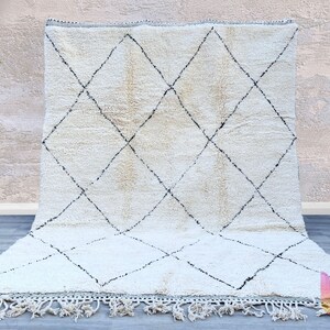 Costum Moroccan  Rug , Authentic Moroccan rug,Berber carpet, Genuine Wool rug, Handmade rug, Area rug, Tapis berbere,