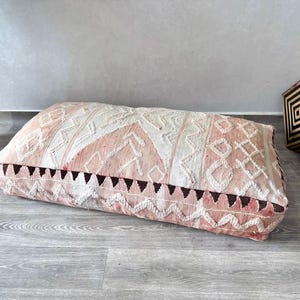 Large Moroccan Kilim Pouf, Vintage Moroccan Floor Cushion, Vintage Kilim Pouf, Ottoman Kilim Pouf , Floor Pillows,floor cushion (UNSTUFFED)