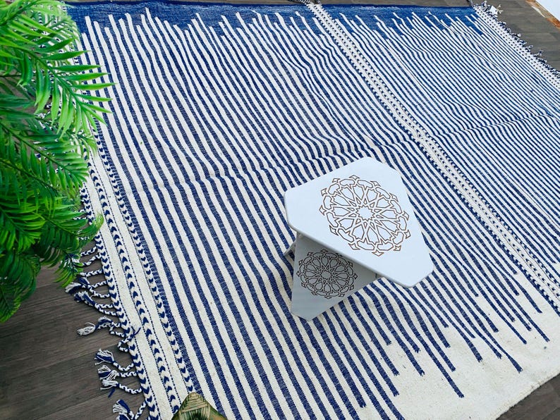 kilim moroccan rug, handwoven kilim rug,  flatweave rug,  moroccan kilim, kilim woven rug, moroccan woven rug, Blue kilim rug, berber Blue kilim,  Blue kilim, Blue flat area rug, moroccan Blue kilim, Blue flat rug, custom kilim rug