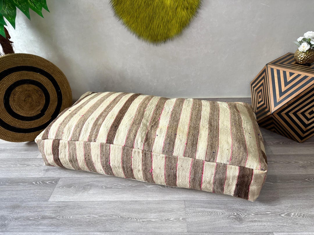 大型モロッコキリムオットマン 24インチ×47インチ – ヴィンテージ