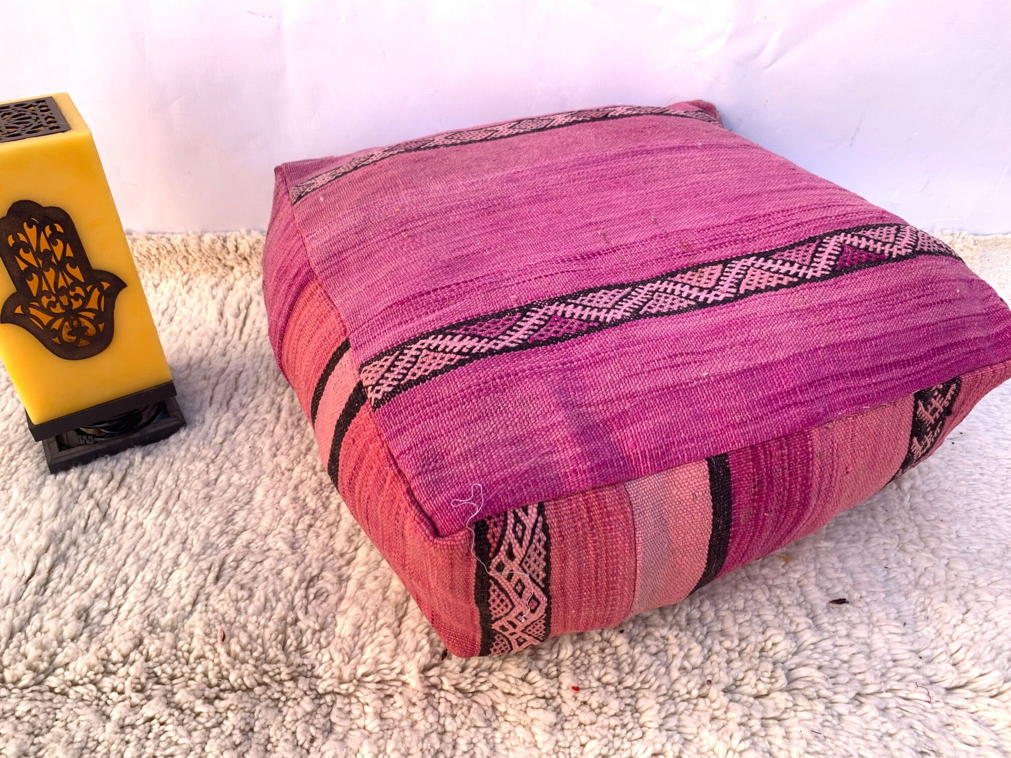 Marokkanische quadratische Boden kissen Boujaad Pouf | Etsy