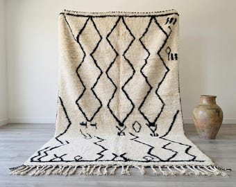 Beni Ourain Moroccan Rug 6.8x10.6 FT, Ivory Berber Wool Rug, Black Diamond Pattern