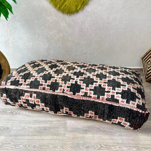 Large Moroccan Kilim Pouf, Vintage Moroccan Floor Cushion, Vintage Kilim Pouf, Ottoman Kilim Pouf , Floor Pillows,floor cushion (UNSTUFFED)