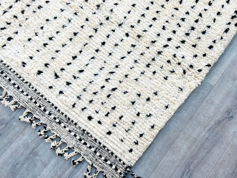 Moroccan Handmade rug ,Beni ourain style Morocco wool Berber Rug, modern rug, Hand woven rug, Azilal Berber style - white Rug Morocco