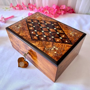 Jewelry Box Wood Burl 10&quot;x7&quot;,Handmade Jewelry Box with lock ,Large Wooden Jewelry Box,Handmade Solid Thuya wood Burl jewellry Box
