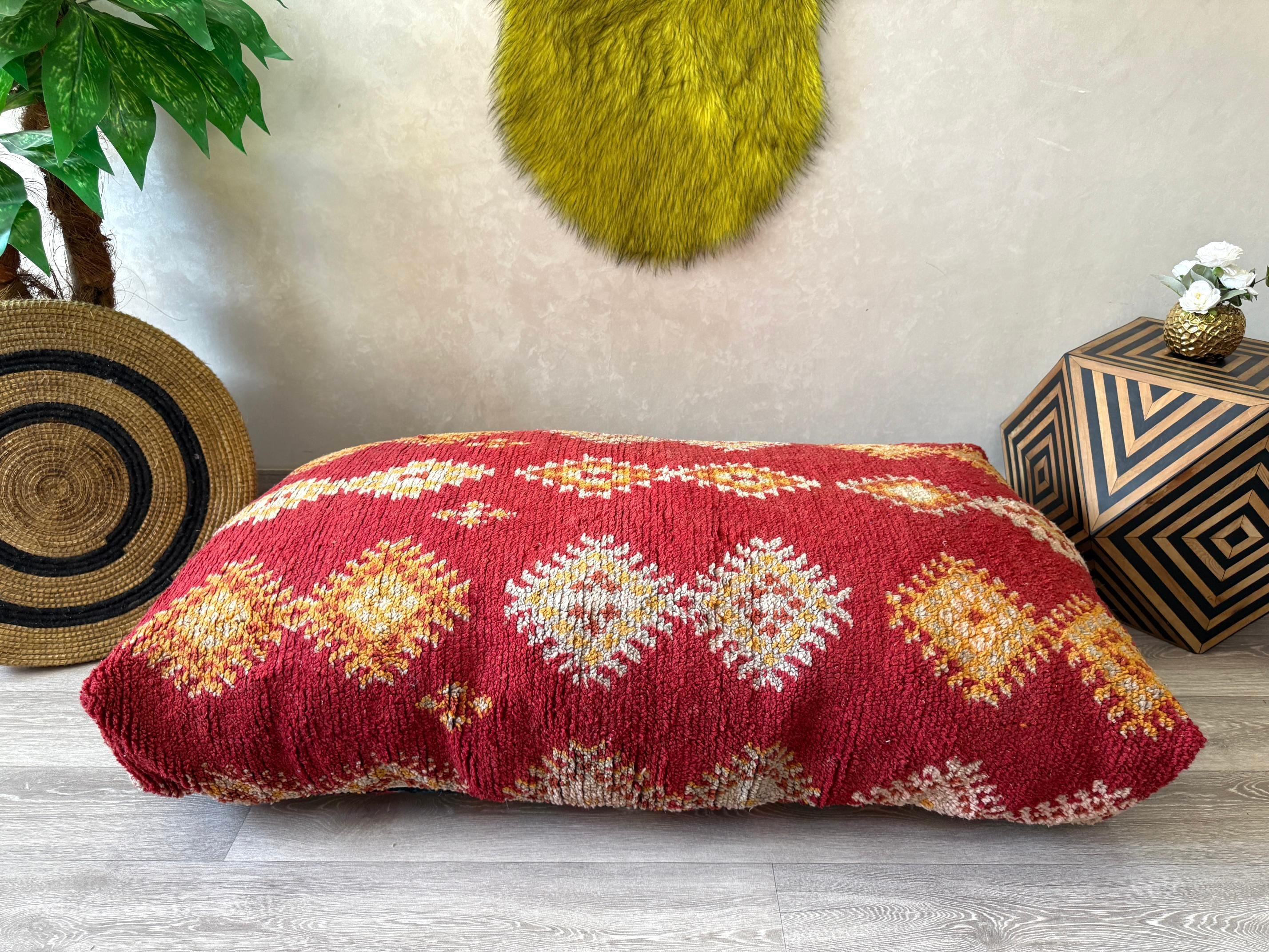 モロッコ　ヴィンテージプフ レッドヴィンテージモロッコキリムプーフ 24インチ×47インチ - 大型