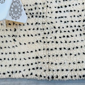 Moroccan Handmade rug ,Beni ourain style Morocco wool Berber Rug, modern rug, Hand woven rug, Azilal Berber style - white Rug Morocco