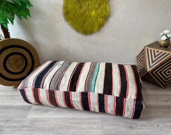 大型モロッコキリムオットマン 24インチ×47インチ – ヴィンテージ