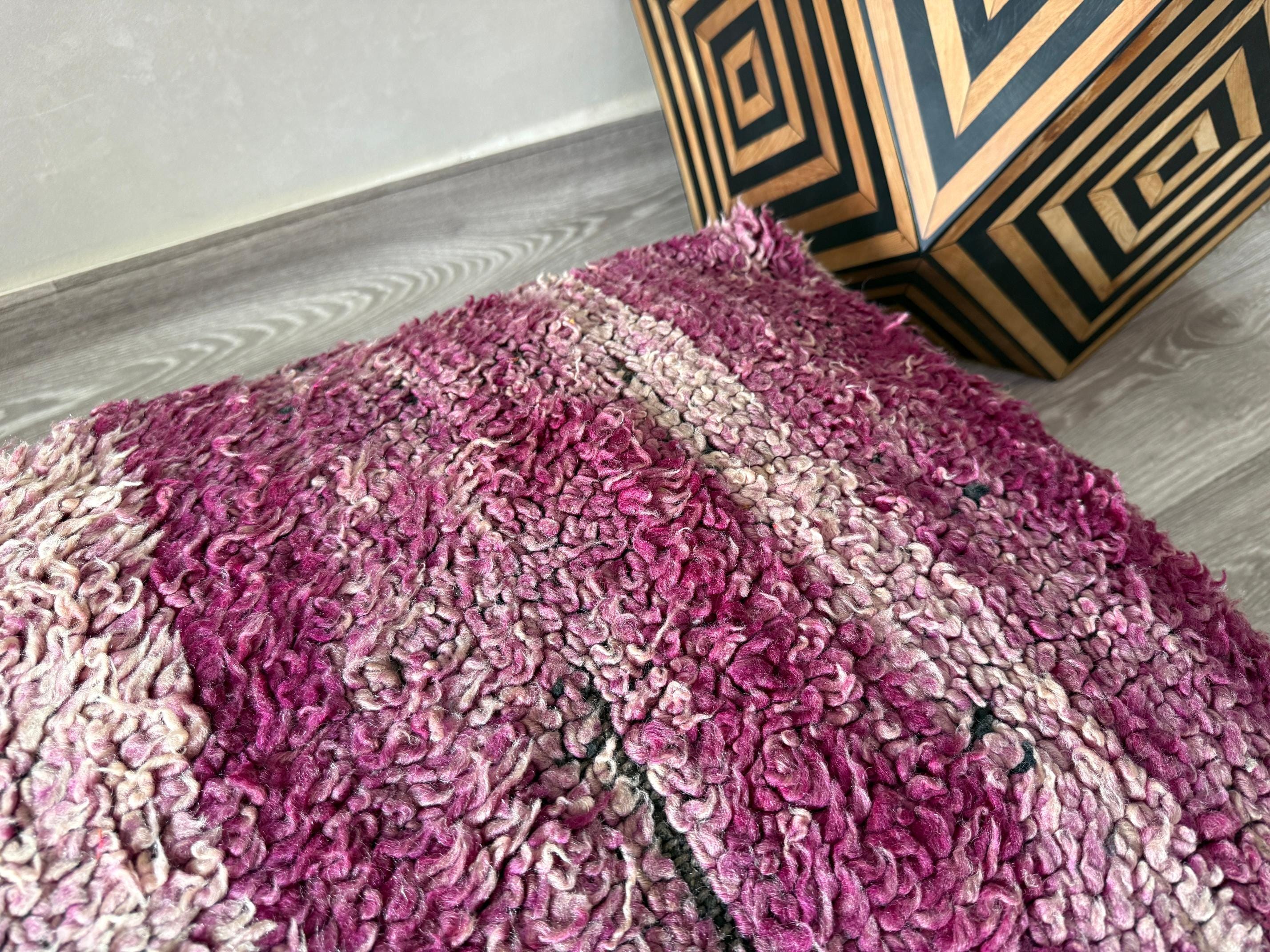 大型モロッコキリムオットマン 24インチ×47インチ – ヴィンテージ