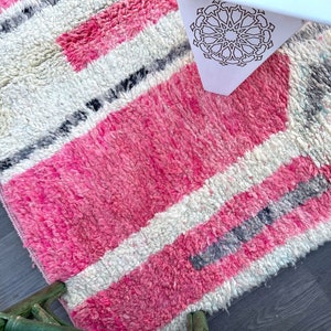 Moroccan beni ourain rug 6X8, Pink Berber rug ,Moroccan rug 5.6 FT x 8.3 FT, handmade rug ,beni ourain rug,area rug image 3