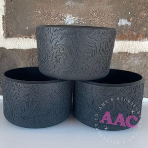 Black baroque texture tumbler boot