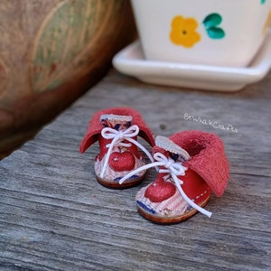 Doll Boots,Doll shoes,Lati Yellow ,Holala shoes,Pukifee BJD Doll Shoes ,Obitsu24,BJD Blythe(Size 3.5cmx2cm.)