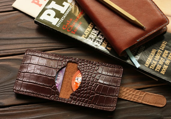 Condom Wallet Alligator Pattern, Leather Condom Case, Crocodile Leather  Sleeve 
