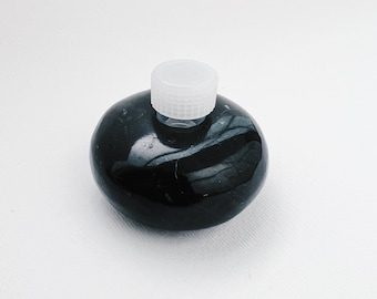 Black Marble Inkwell - Pebble