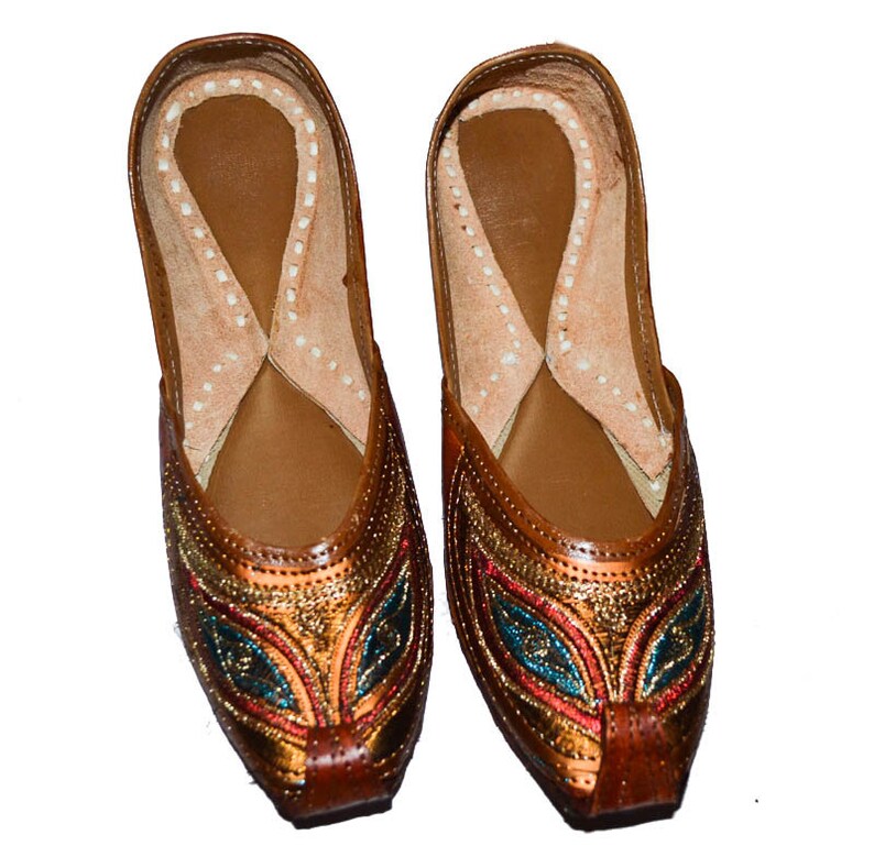 leather mojari for womens