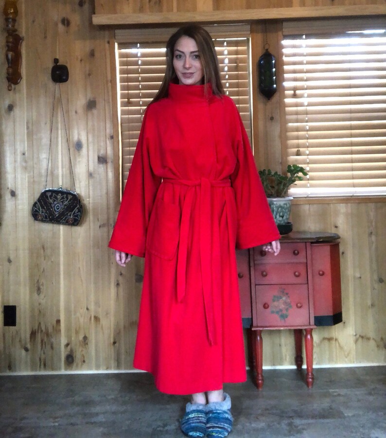 Vanity Fair Robe Red