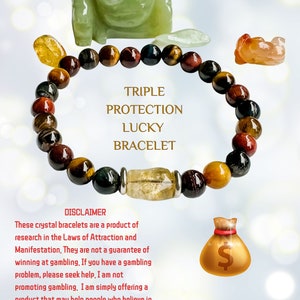K&ouml;nnte beinhalten: Dreifacher Schutz Gl&uuml;cksarmband aus roten, braunen, gelben und schwarzen Perlen. Das Armband ist aus nat&uuml;rlichen Steinen gefertigt und hat einen silbernen Anh&auml;nger. Der Text "Dreifacher Schutz Gl&uuml;cksarmband" ist in wei&szlig;en Buchstaben auf braunem Hintergrund geschrieben. Der Text "Haftungsausschluss" ist in wei&szlig;en Buchstaben auf schwarzem Hintergrund geschrieben. Der Text "Diese Kristall-Armb&auml;nder sind ein Produkt der Forschung in den Gesetzen der Anziehung und Manifestation. Sie sind keine Garantie f&uuml;r das Gewinnen beim Gl&uuml;cksspiel. Wenn Sie ein Gl&uuml;cksspielproblem haben, suchen Sie bitte Hilfe. Ich werbe nicht f&uuml;r Gl&uuml;cksspiele. Ich biete einfach ein Produkt an, das Menschen helfen kann, die an das Gesetz der Anziehung und Manifestation glauben." ist in wei&szlig;en Buchstaben auf schwarzem Hintergrund geschrieben. Ein goldener Geldbeutel mit einem Dollarzeichen befindet sich in der rechten unteren Ecke des Bildes. Der Text "Requisiten nicht enthalten" ist in wei&szlig;en Buchstaben auf schwarzem Hintergrund geschrieben.