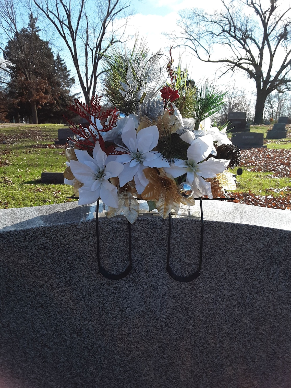 Mua 6 Inch Wire Monument Saddles Made In USA Gravestone Cemetery Headstone Saddle Box Of 50 B017ptwr4u