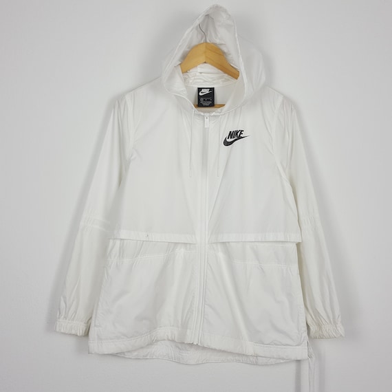 Cute sales windbreakers nike