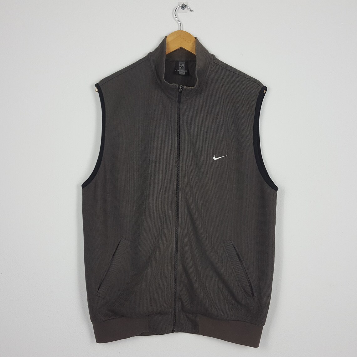 travis scott velcro swoosh