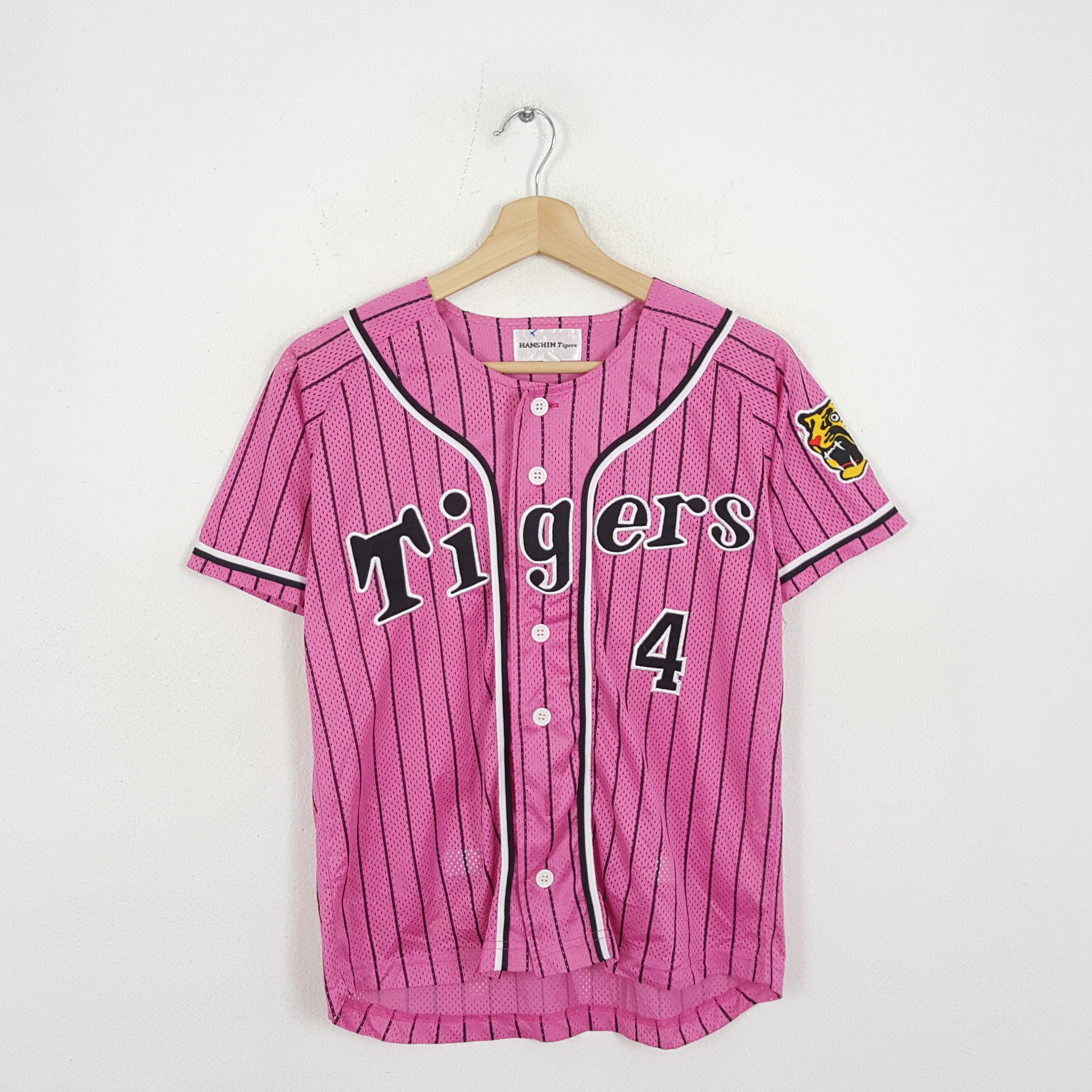 Vintage HANSHIN TIGERS Baseball Jersey Pink Shirt for Womans