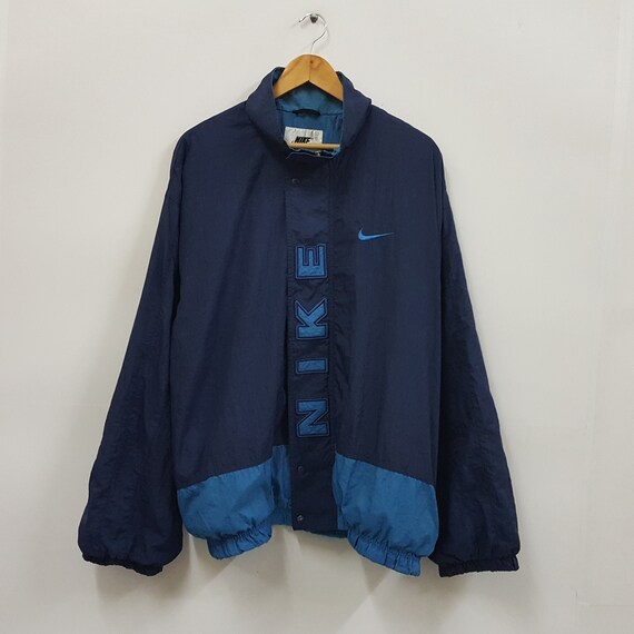 Vintage NIKE Nice Design Windbreaker 