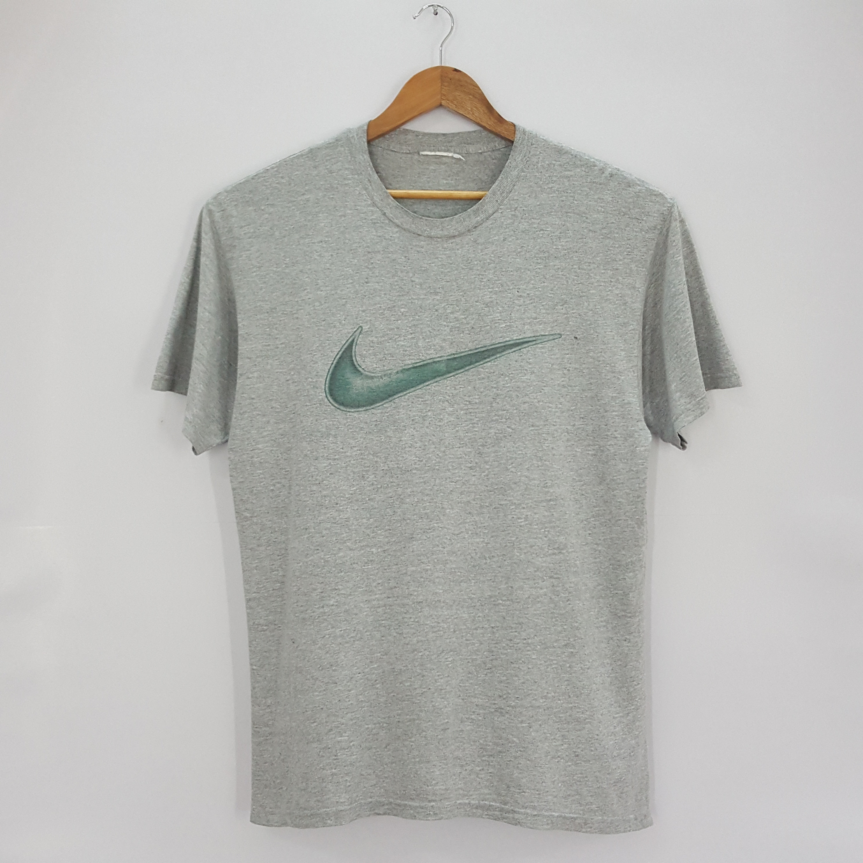 nike big swoosh shirt