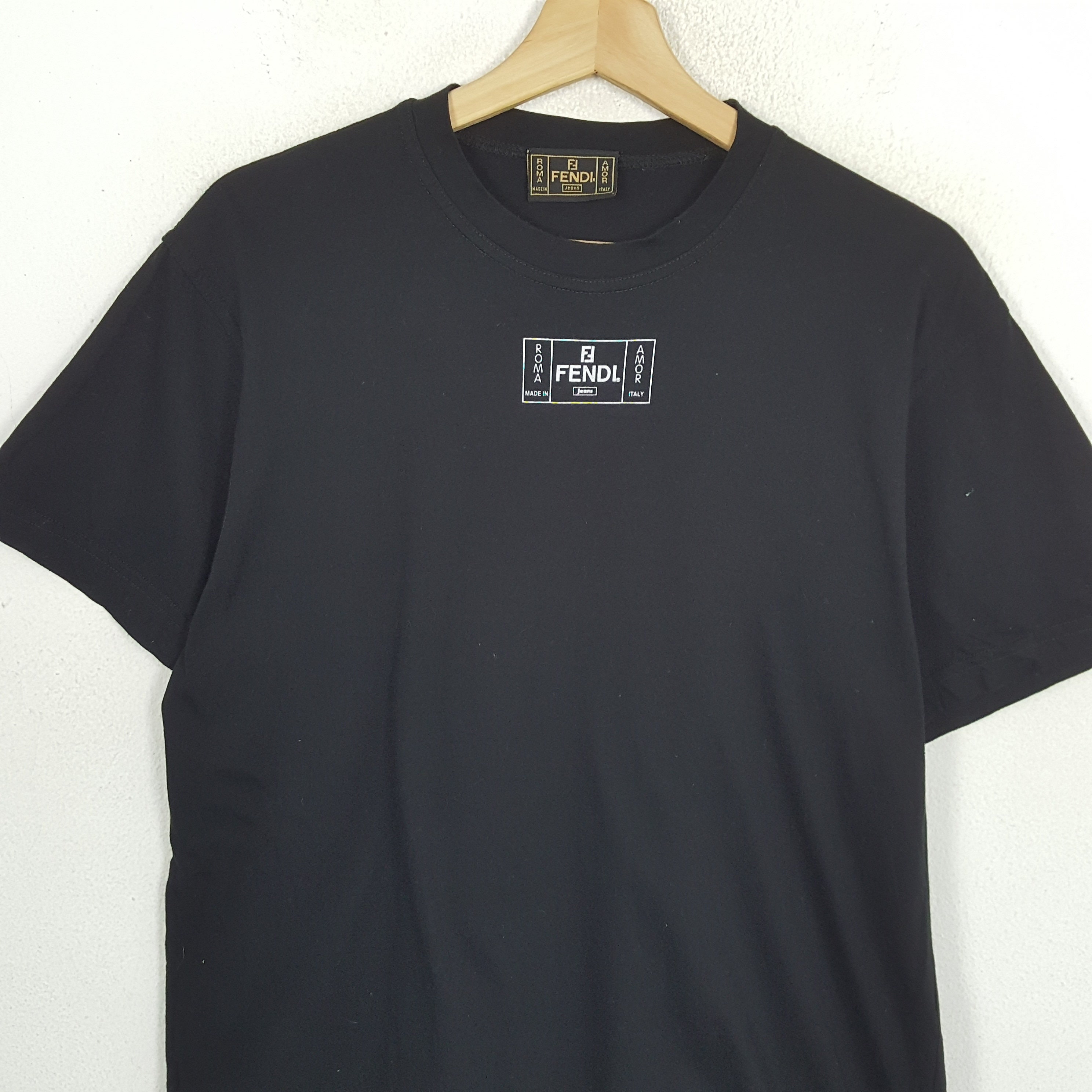 Vintage FENDI Luxury Fashion Brand Tag Design Style T Shirt