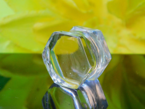 Hexagon Crystal Ear Plugs: Plexiglas Gauges (2mm-35mm)
