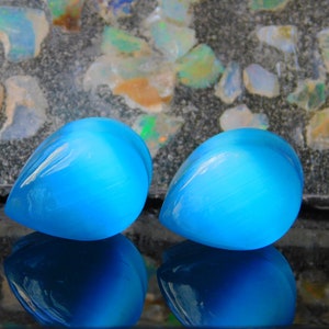 Blue Cat&#39;s Eye Teardrop Double Flared Saddle Plugs (Pair) 8mm (0G) 12mm (1/2&quot;) 14mm 16mm 18mm 22mm