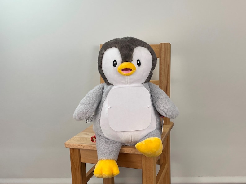 Pinguin grau personalisiert mit Stickerei Bild 6