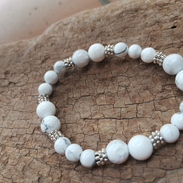 Natural howlite stone bracelet